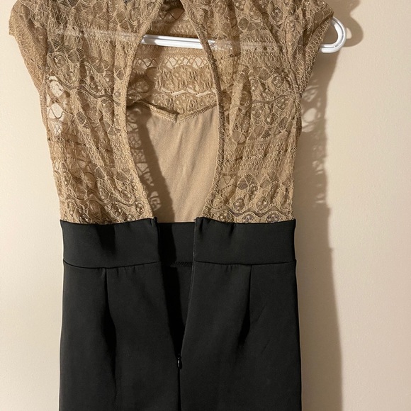 Dress - Picture 4 of 4